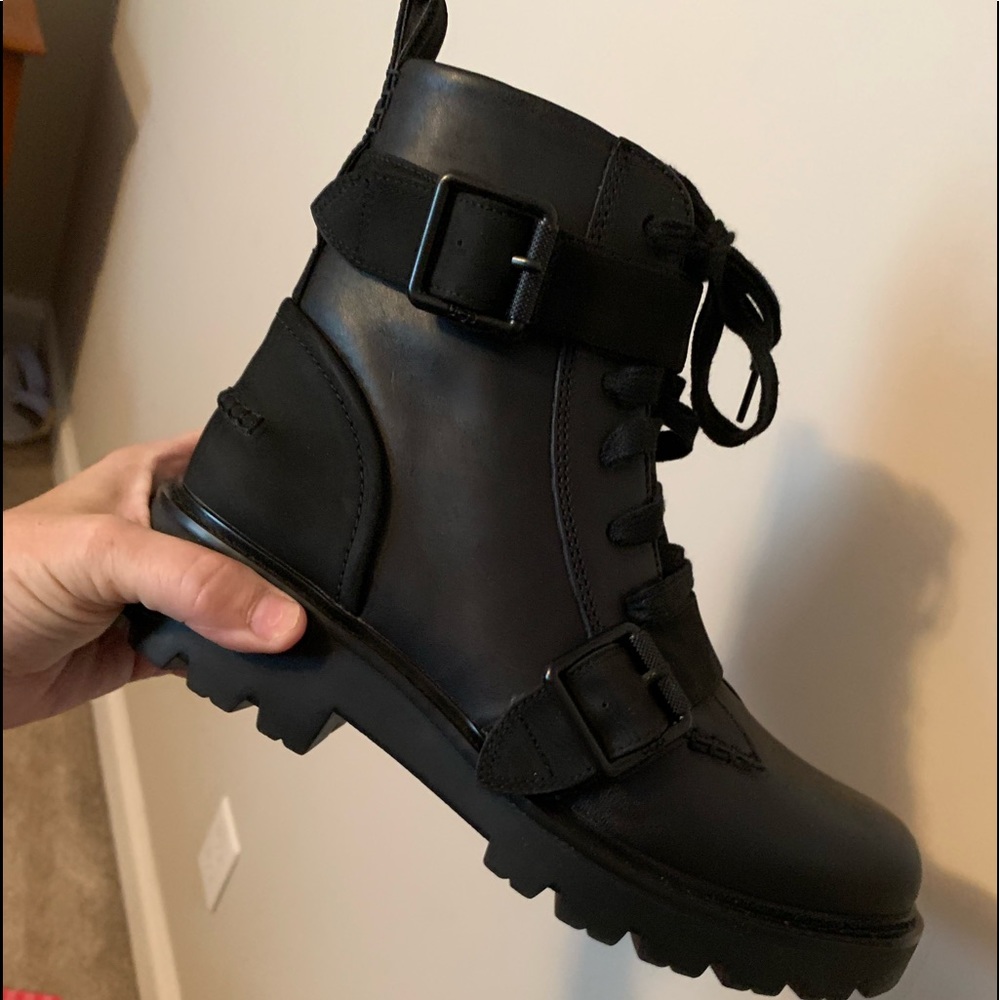 Uggs Noe ankle boot